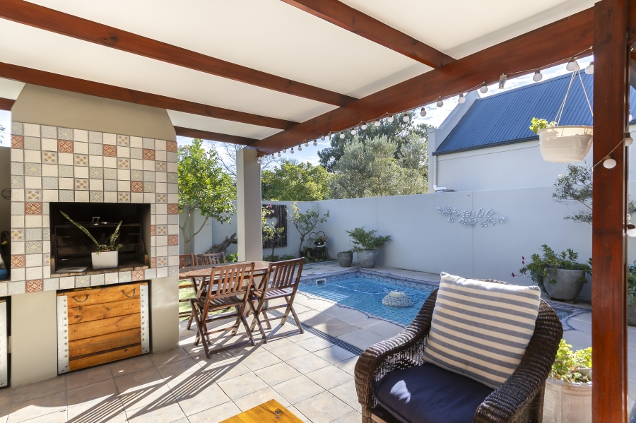 3 Bedroom Property for Sale in Heritage Park Western Cape